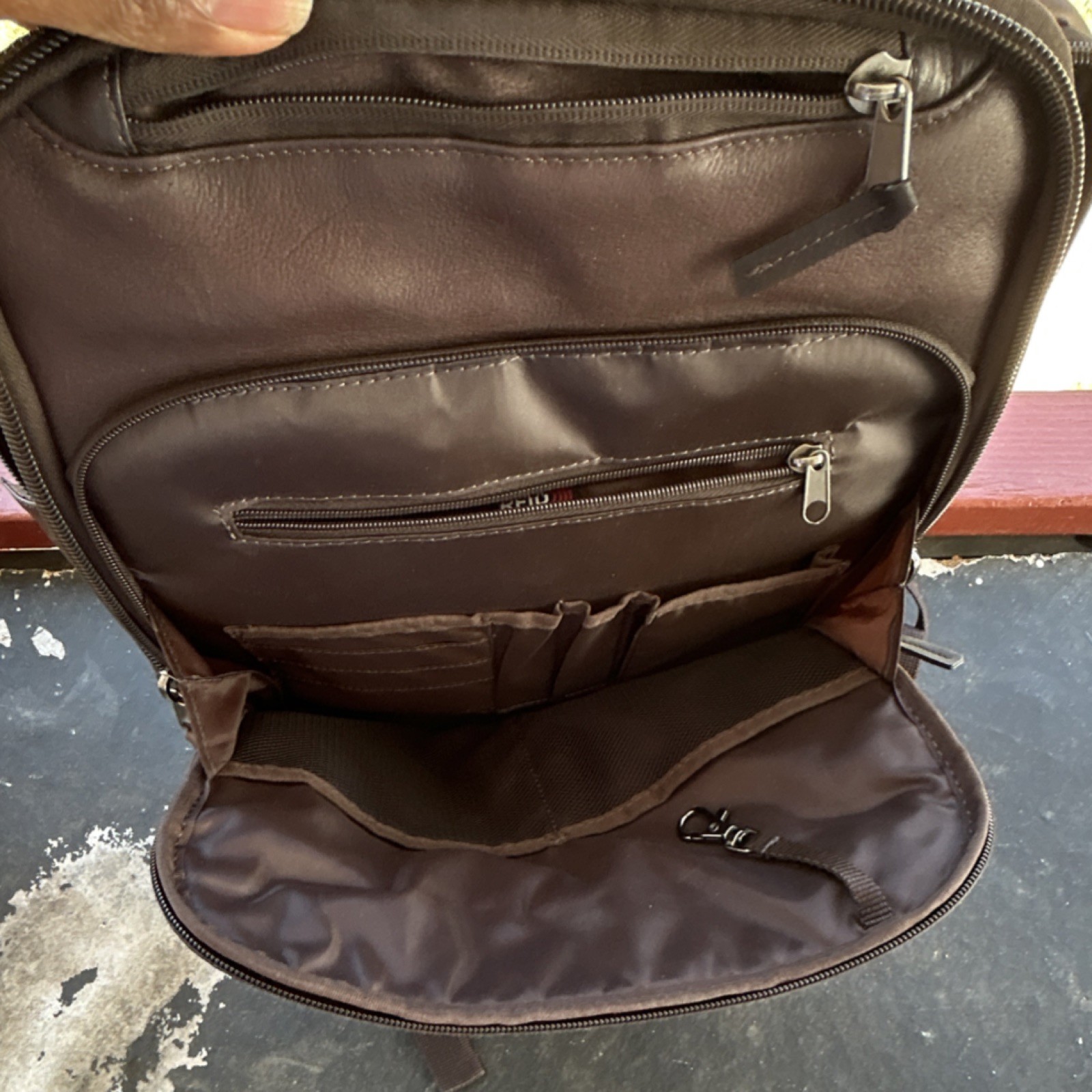 Renwick Brown Men’s Backpack Adjustable Strap Padded Inner & Outer Pockets