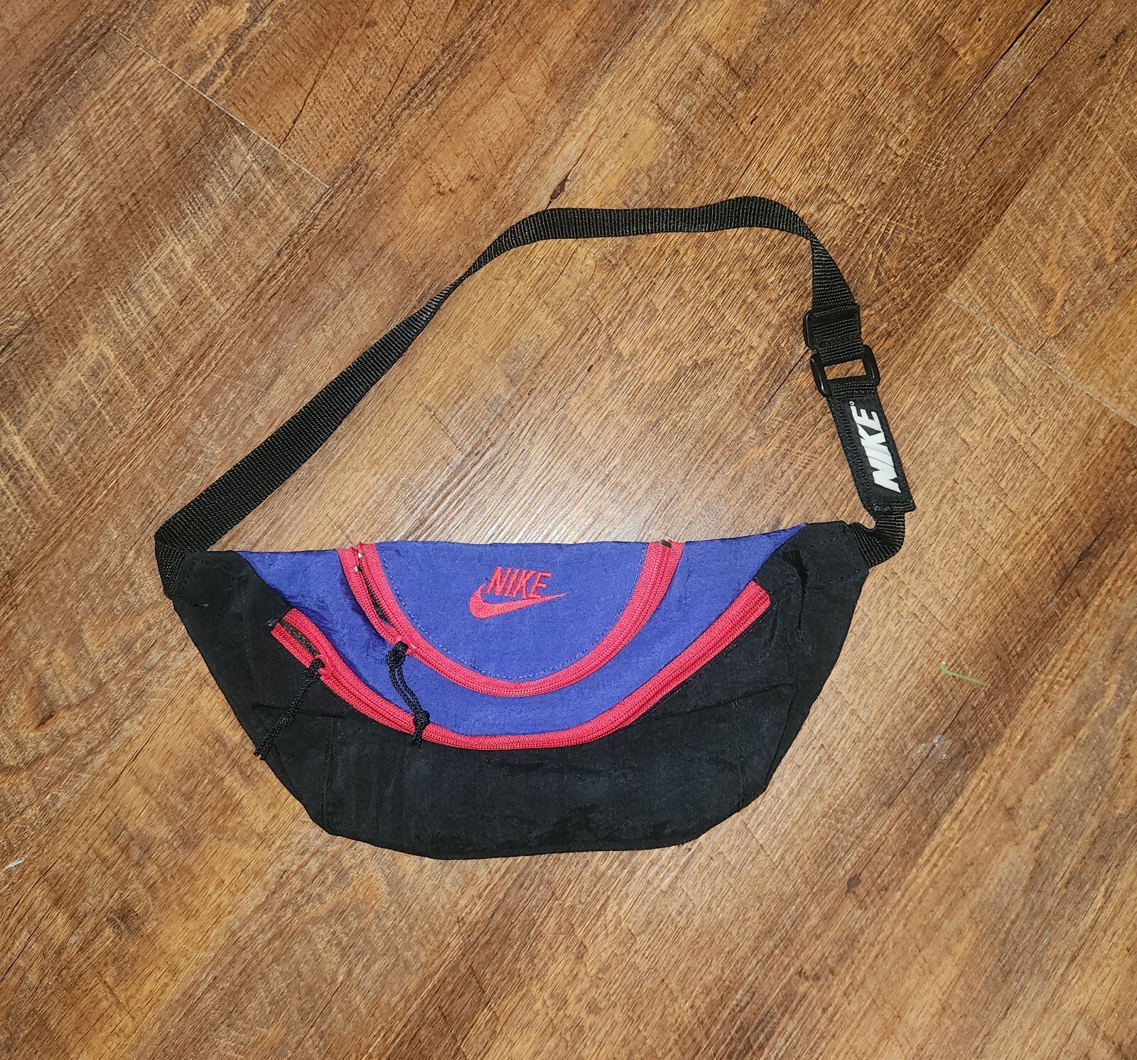Vintage NIKE Made In Korea Belt Bag Fanny Pack Red Blue Black 90s EUC 13.75in