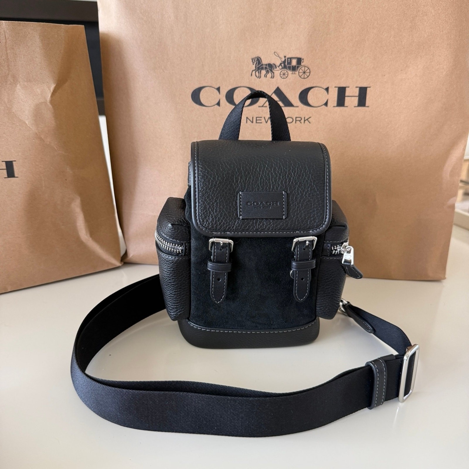 Last 1‼️Coach CCE79 Sprint Sling Pack Suede Small Messenger Bag Black
