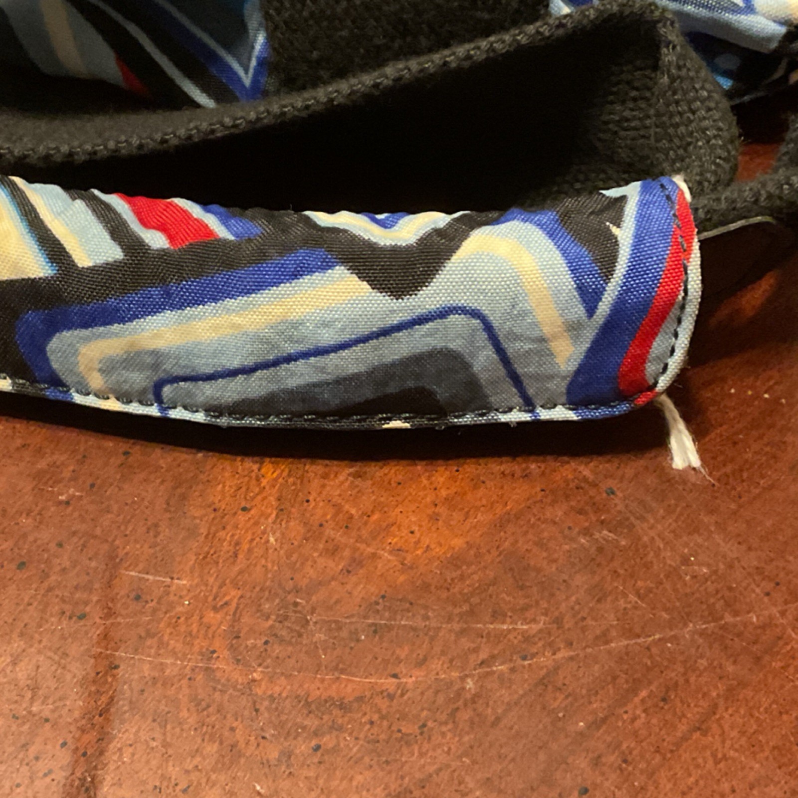 Kipling Geometric Pattern Duffel Bag Blue Red Black White Zipper unisex