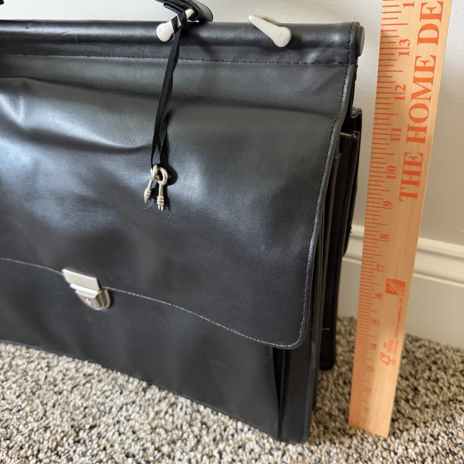 Toppers Black Briefcase/Document Case Push Lock Zip Top Handle Inner Pockets
