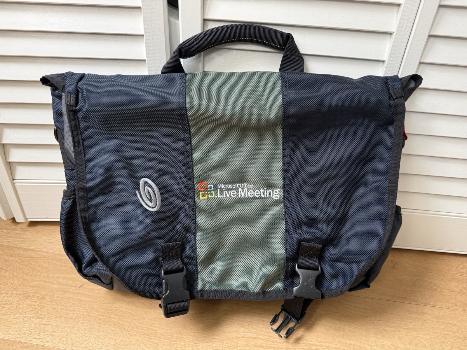 Microsoft Office Branded Timbuk2 RARE Blue Messenger Laptop Bag