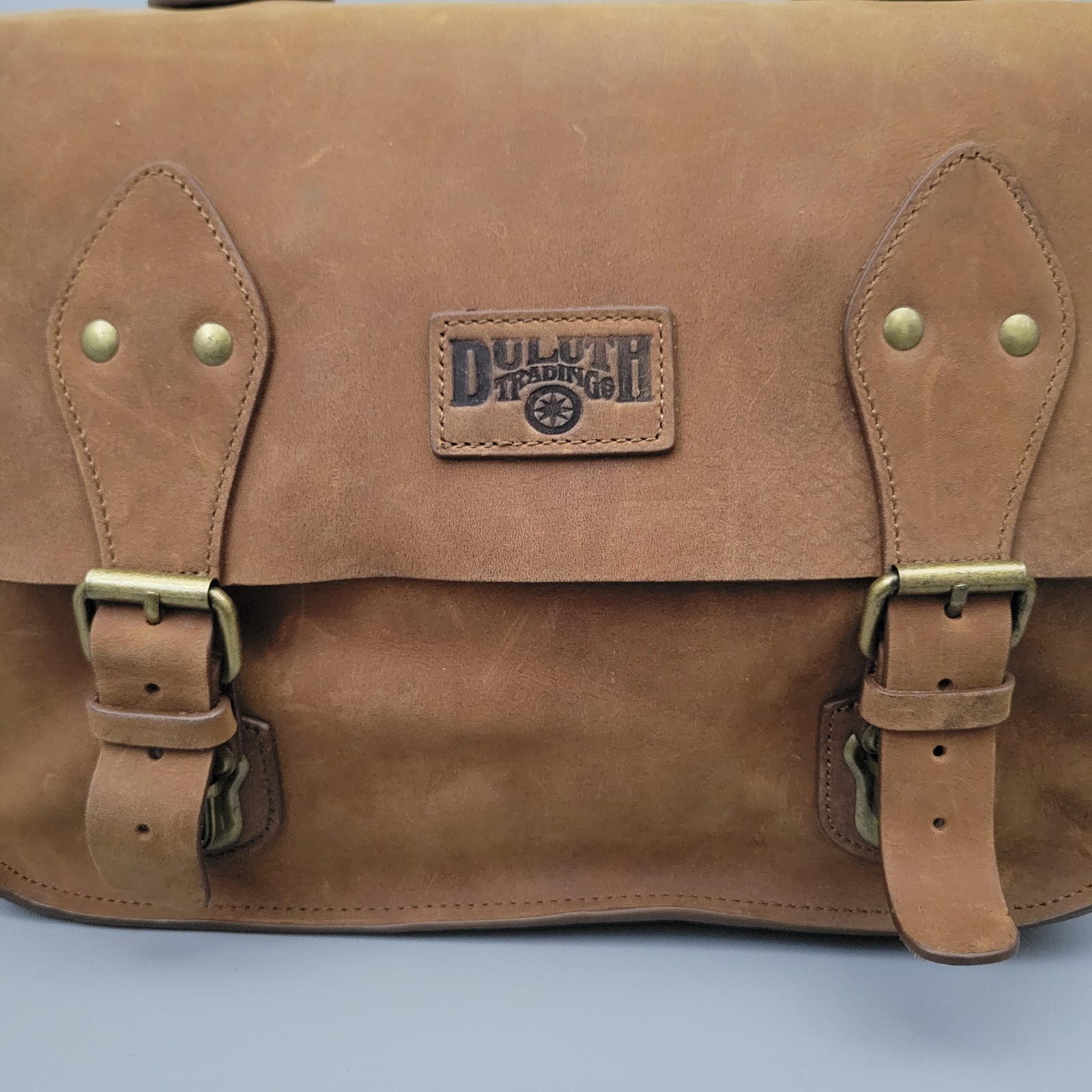 Vintage Duluth Trading Leather Bashful Billionaires Briefcase Messenger Bag