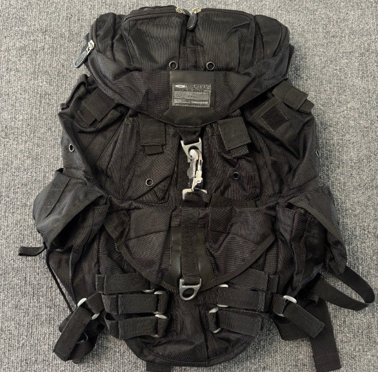 VERY RARE! Oakley AP Mechanism Backpack Black Vintage Tactical Field Gear Icons!