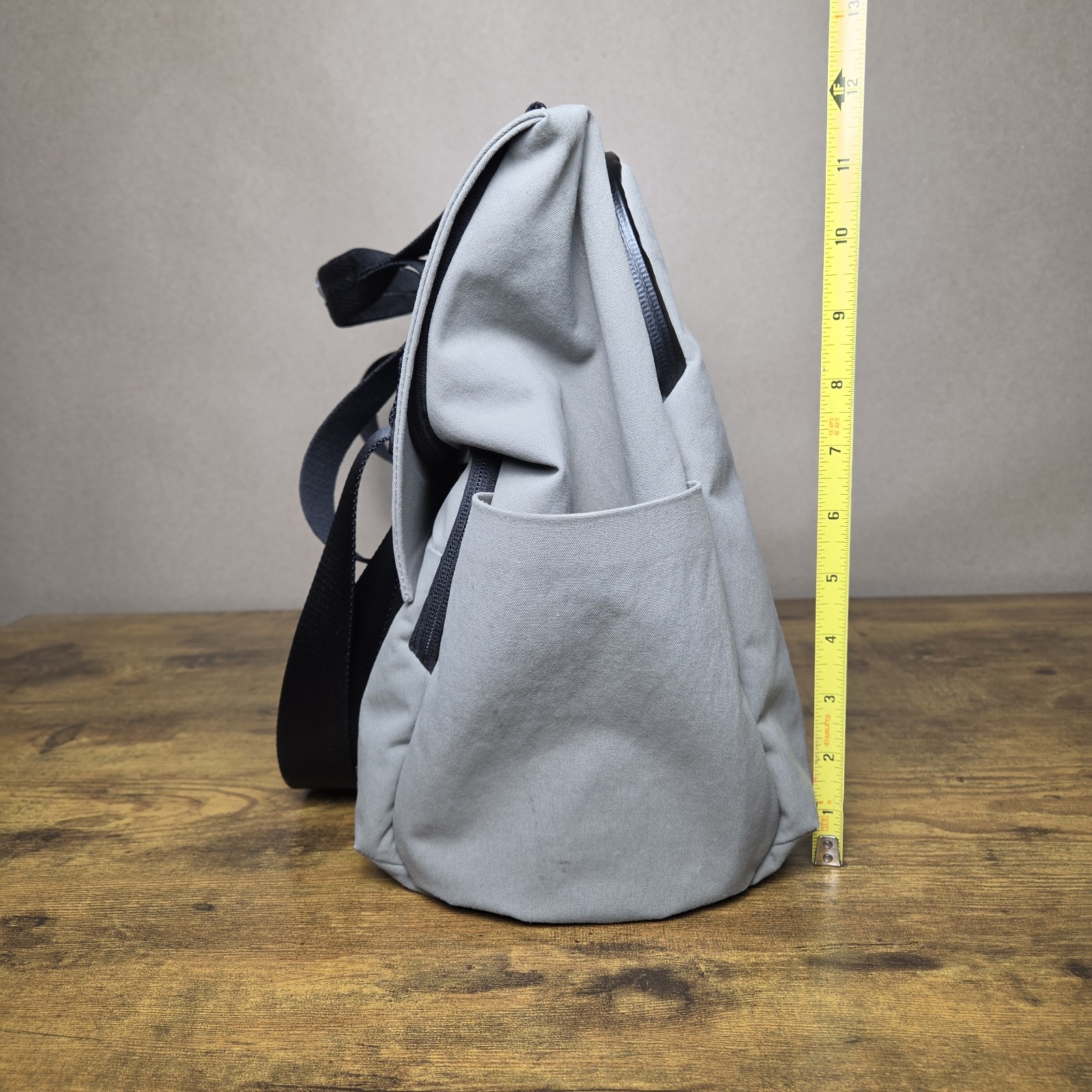 Lululemon Early Embark Duffel Gray Messenger Laptop Travel Bag