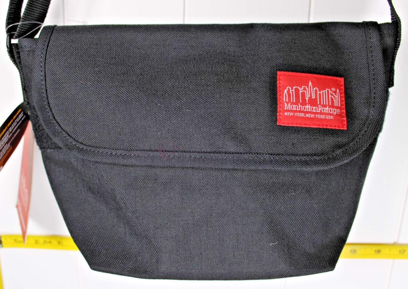 Manhattan Portage Messenger Bag Hook-and-Loop Closure Zip Pocket BLACK