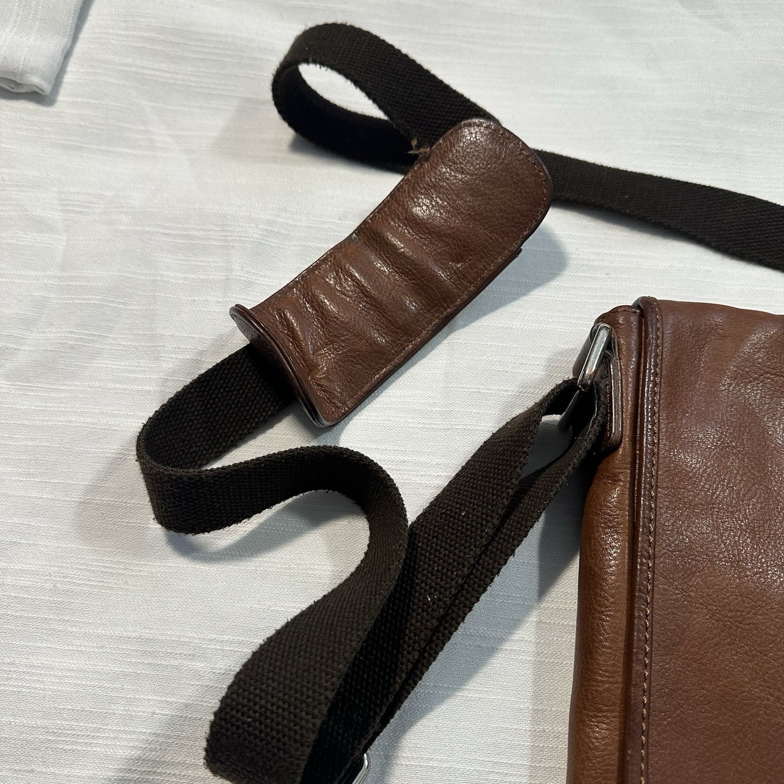 Vintage Cole Haan Utilitarian Pebbled Leather Reporter Messenger Bag Brown