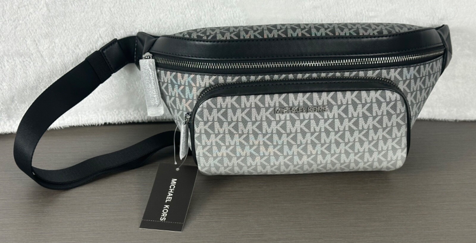 Michael Kors Men’s Black Ombre Cooper Utility Belt Bag/Sling Pack Logo NWT $328