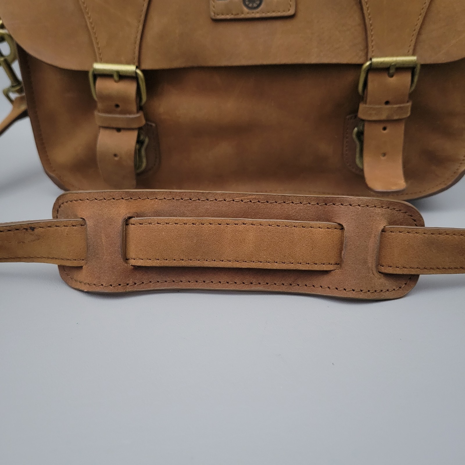 Vintage Duluth Trading Leather Bashful Billionaires Briefcase Messenger Bag