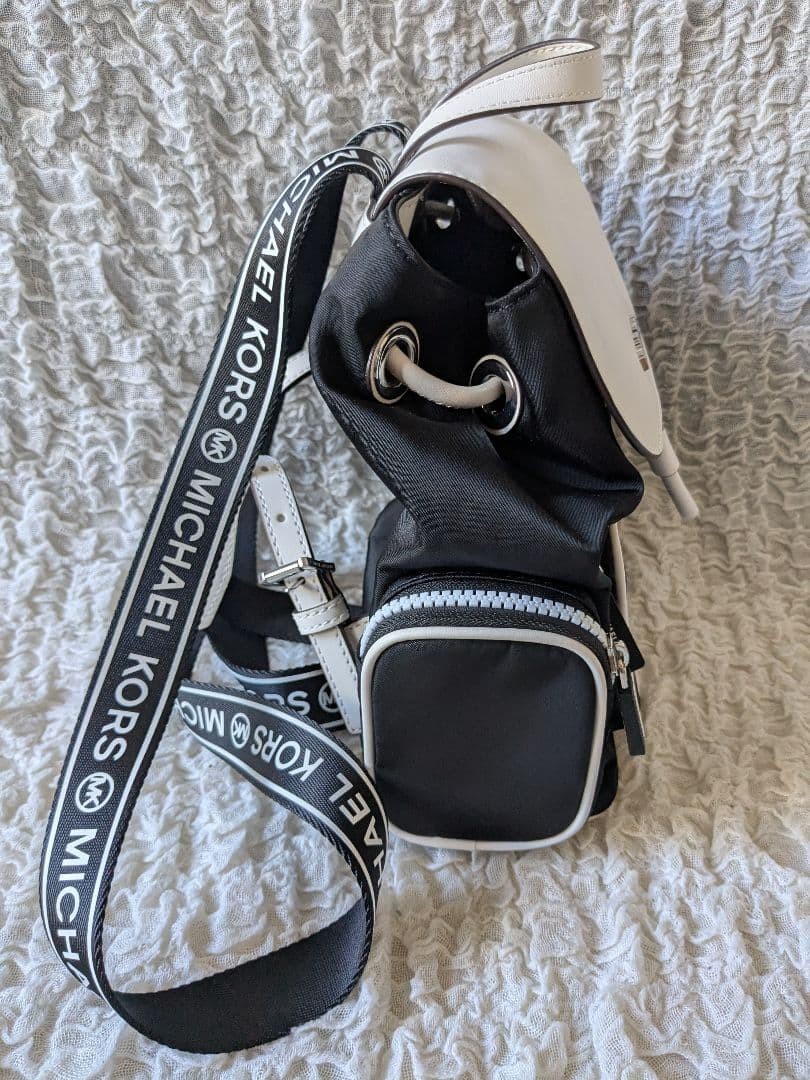 Michael Kors Mini Rucks White