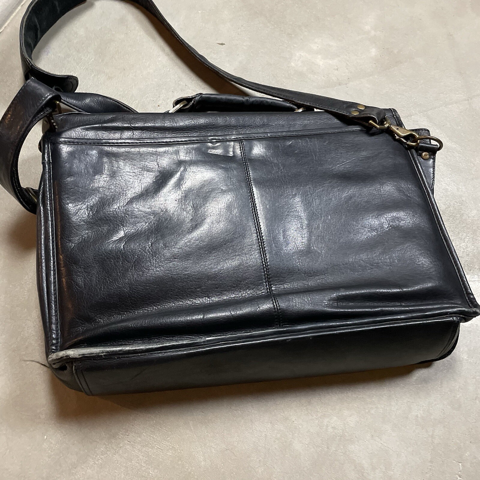 Claire Chase Leather Executive Computer Briefcase Saddle Black Messenger Bag