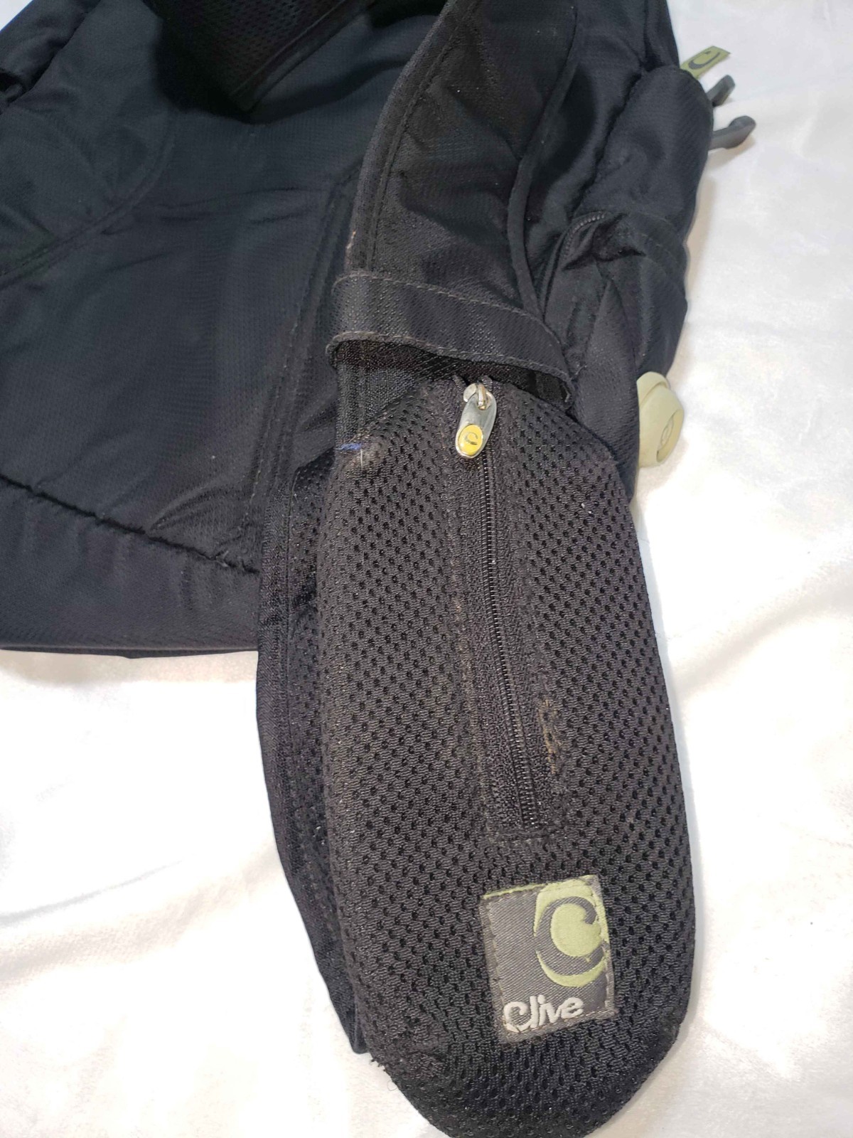 Clive Black Sling Bag Backpack Large Crossbody Messenger Multi Pocket Adjustable