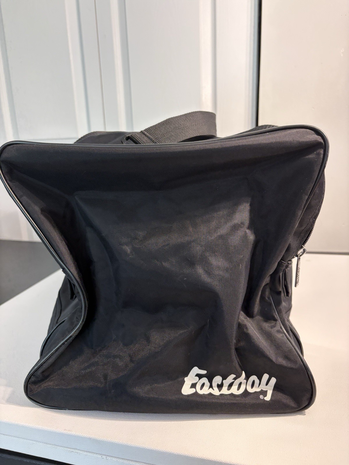 Vintage 90s Eastbay Nylon Duffle Bag Travel Gym Sport Source Black (B1)