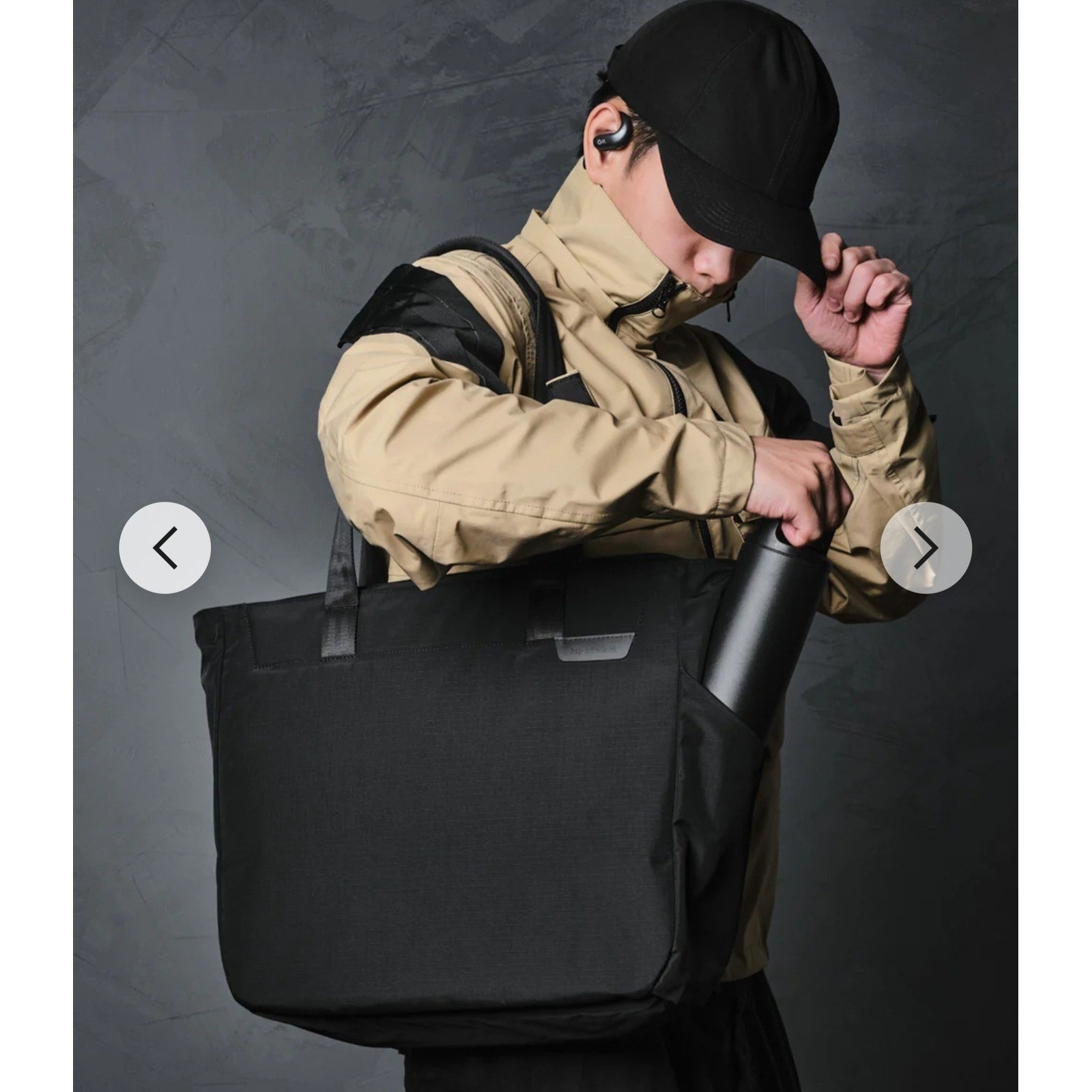 ALPAKA Metro Tote Black Axoflux 210D Recycled 14L Laptop Bag AA010500118