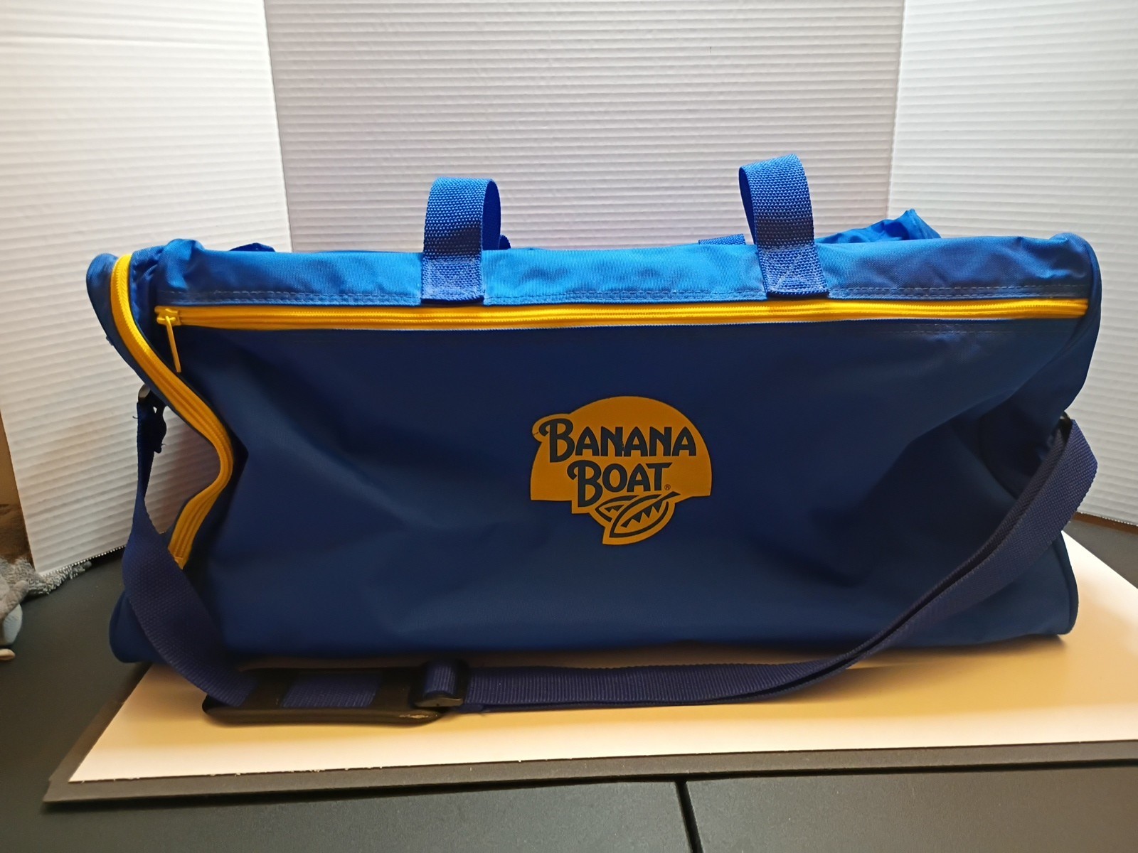Vintage Banana Boat Duffel Gym Bag Blue Yellow Nylon 22x12x11 Promo Tote Rare