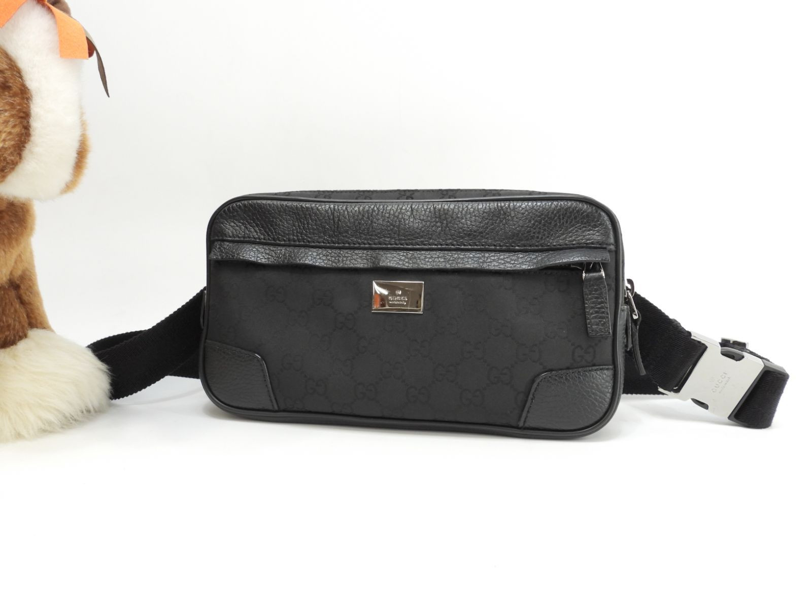 Gucci GG Belt Bag in Black Nylon Leather Body Bag Waist Bag Bum Bag w/storagebag