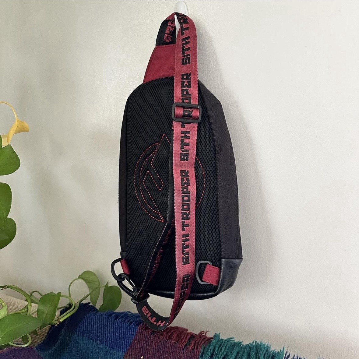 Loungefly Star Wars Sling Bag Black/Red Zip Closure Adjustable Detachable Strap