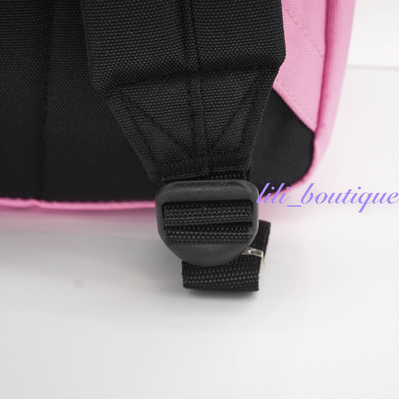 NWT Vans Realm Backpack School Laptop Travel Bag VN0A3UI6UNU Pink Black White 36