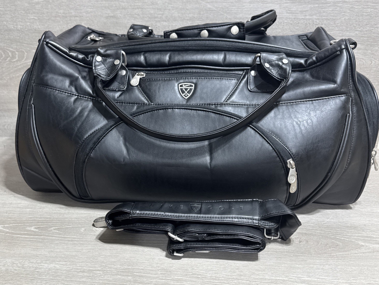 VTG Y2K Leather Nike Golf Weekender Duffel Bag Black Large – W/ Shoulder Strap