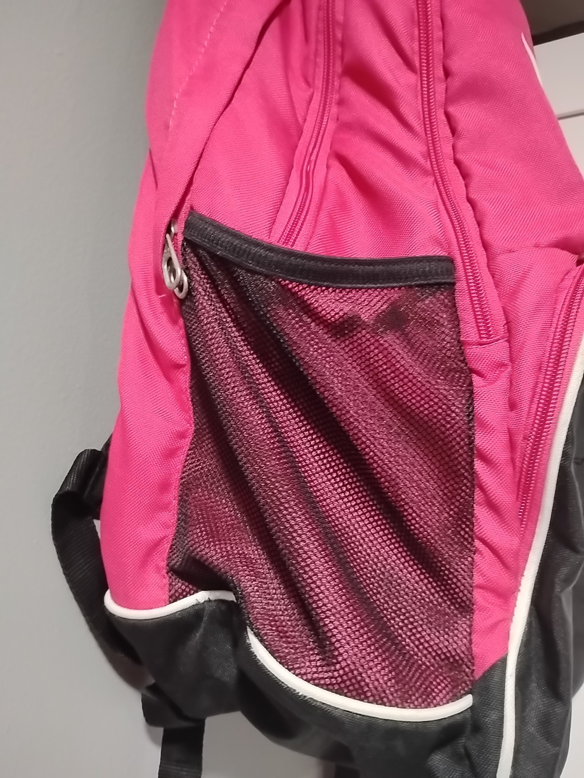 Nike Brasilia 6 XL Backpack Gym Bag Pink Black White 4 Sets Zippers