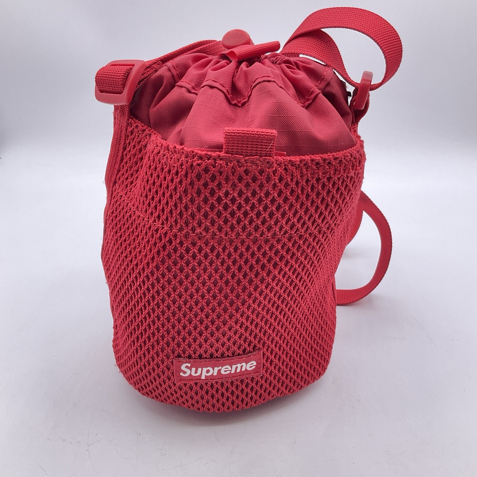Supreme FW23 3D Logo Small Cinch Pouch Red