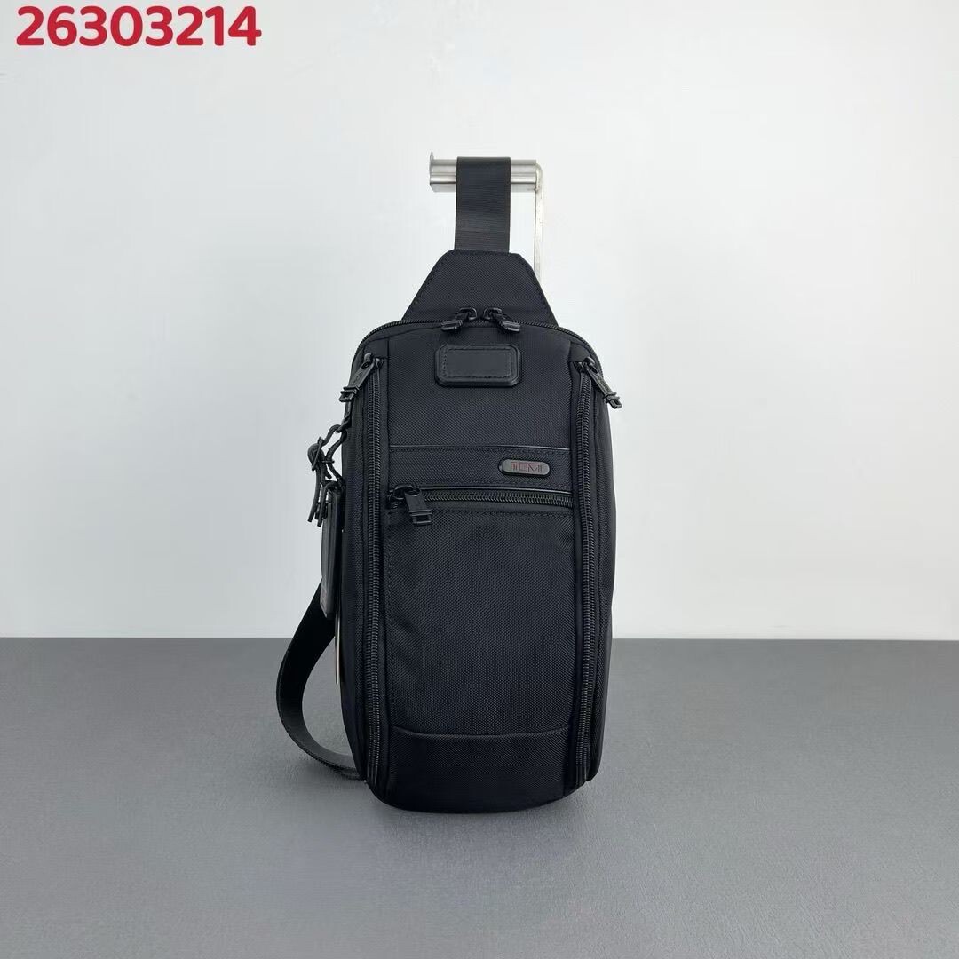 NEW TUMI Alpha Compact Sling One Shoulder Bag Popular Black outlet 26303214