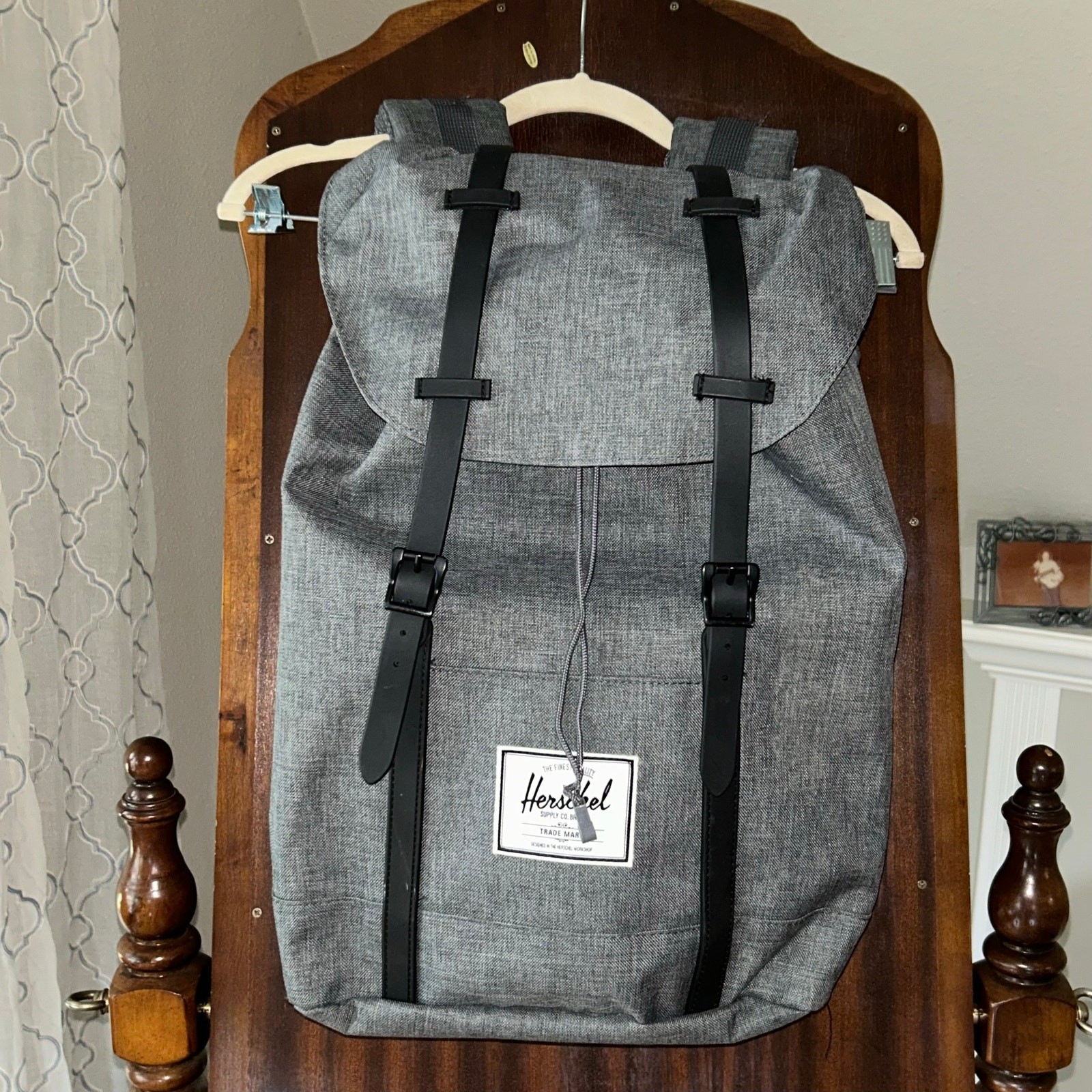 New Herschel Retreat Backpack Raven Classic 19.5L Crosshatch Black Rubber