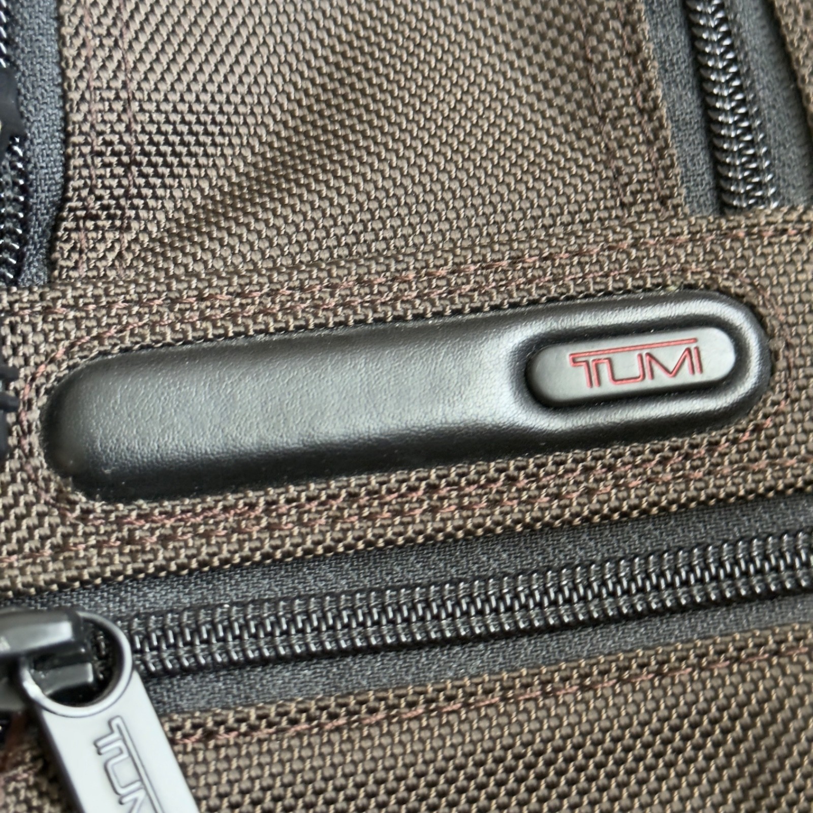 Tumi Alpha 2 15 inch Laptop Briefcase – Bronze