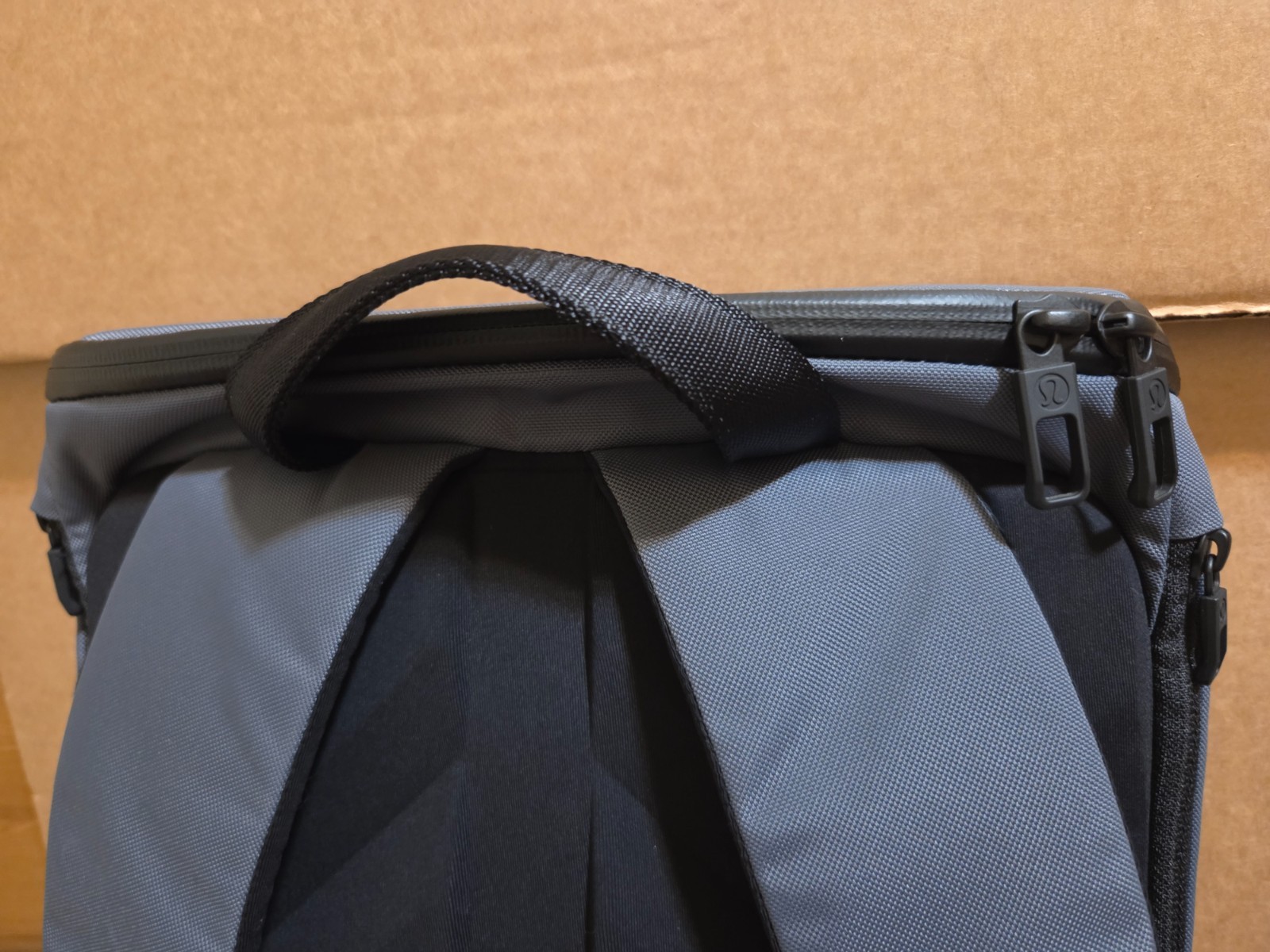 Lululemon More Miles Everyday Backpack Grey Black 25.5L 17″ Laptop
