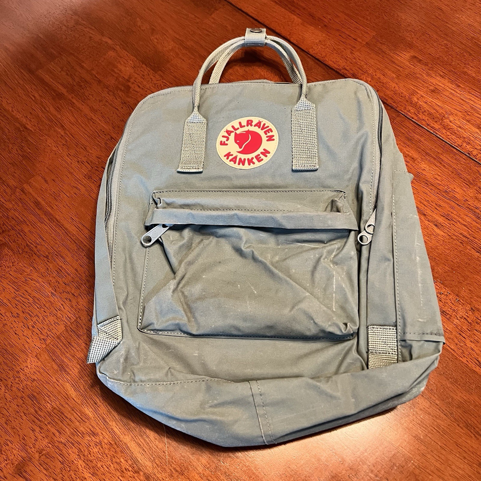 Fjallraven Kanken Classic Backpack 23510 Travel Bag Green Pack Canvas Laptop Fox