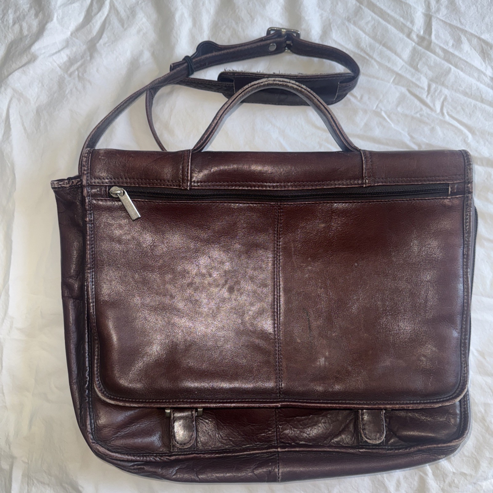 WORN Wilson’s Leather Laptop Bag Messenger Briefcase Adventure Bound Vintage