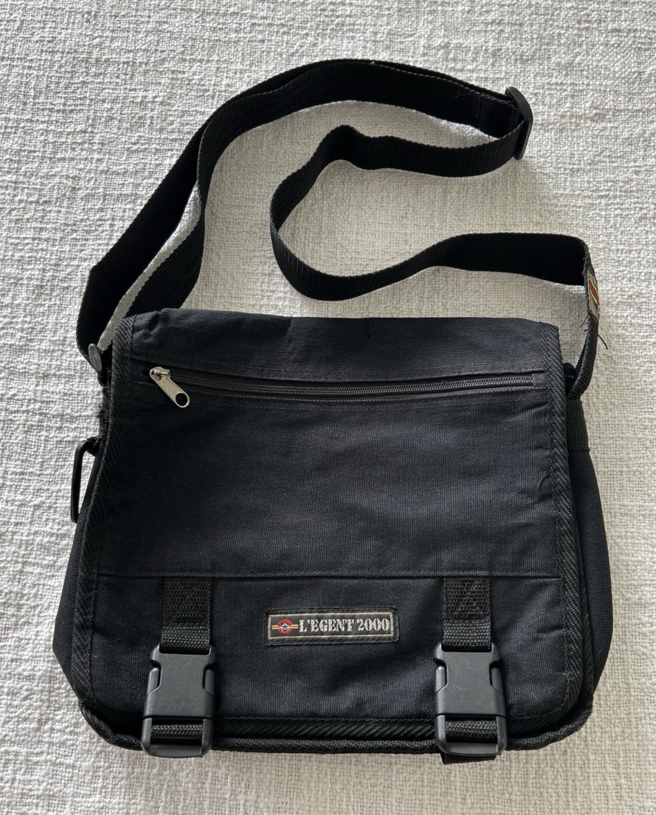 L’Egent 2000 Black Canvas Messenger Bag Crossbody 90’s Vintage Y2K 10 X 12 Inch