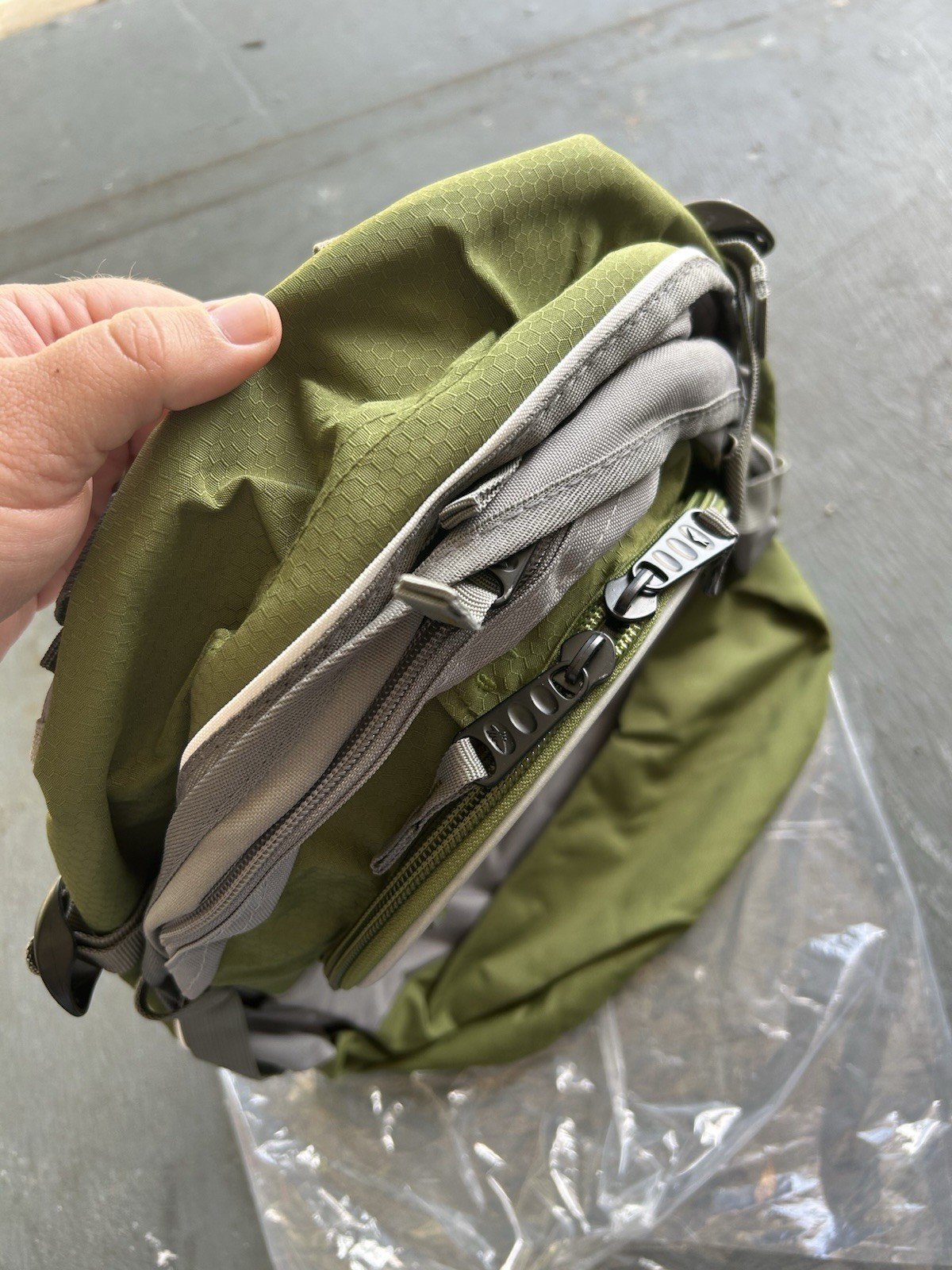 High Sierra Fatboy Tech Backpack College Adult High School Green / Gray NEW