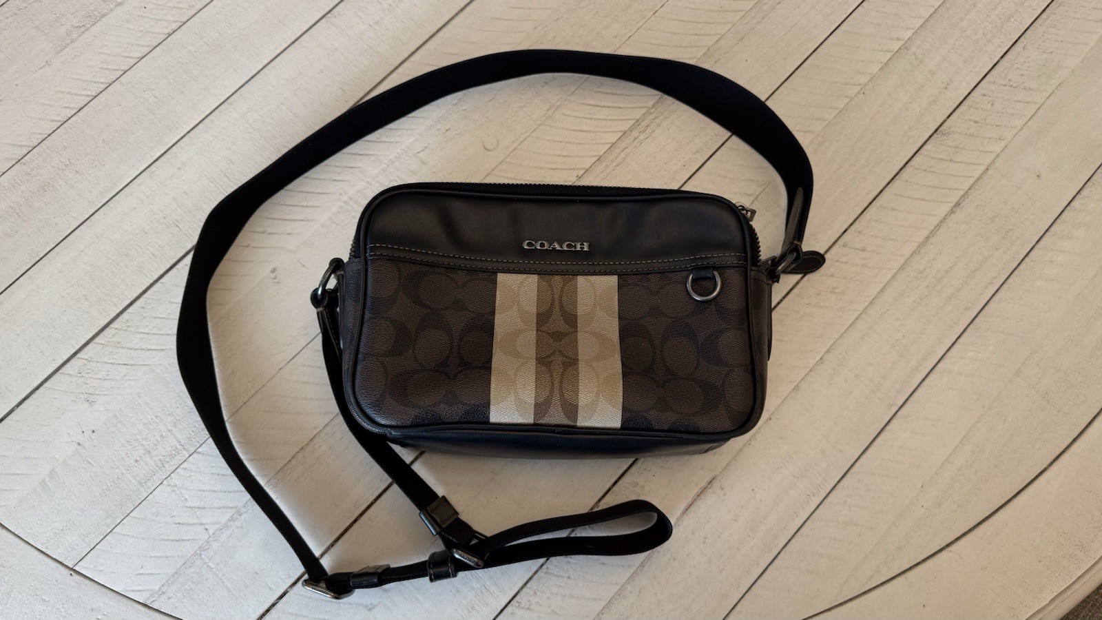 Coach Men’s Crossbody Bag Brown Black Beige Logo Adjustable Strap Inner Pockets