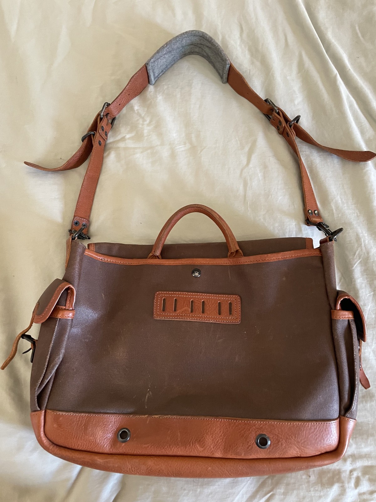Buffalo Jackson Messenger Bag – Brown Canvas and Leather