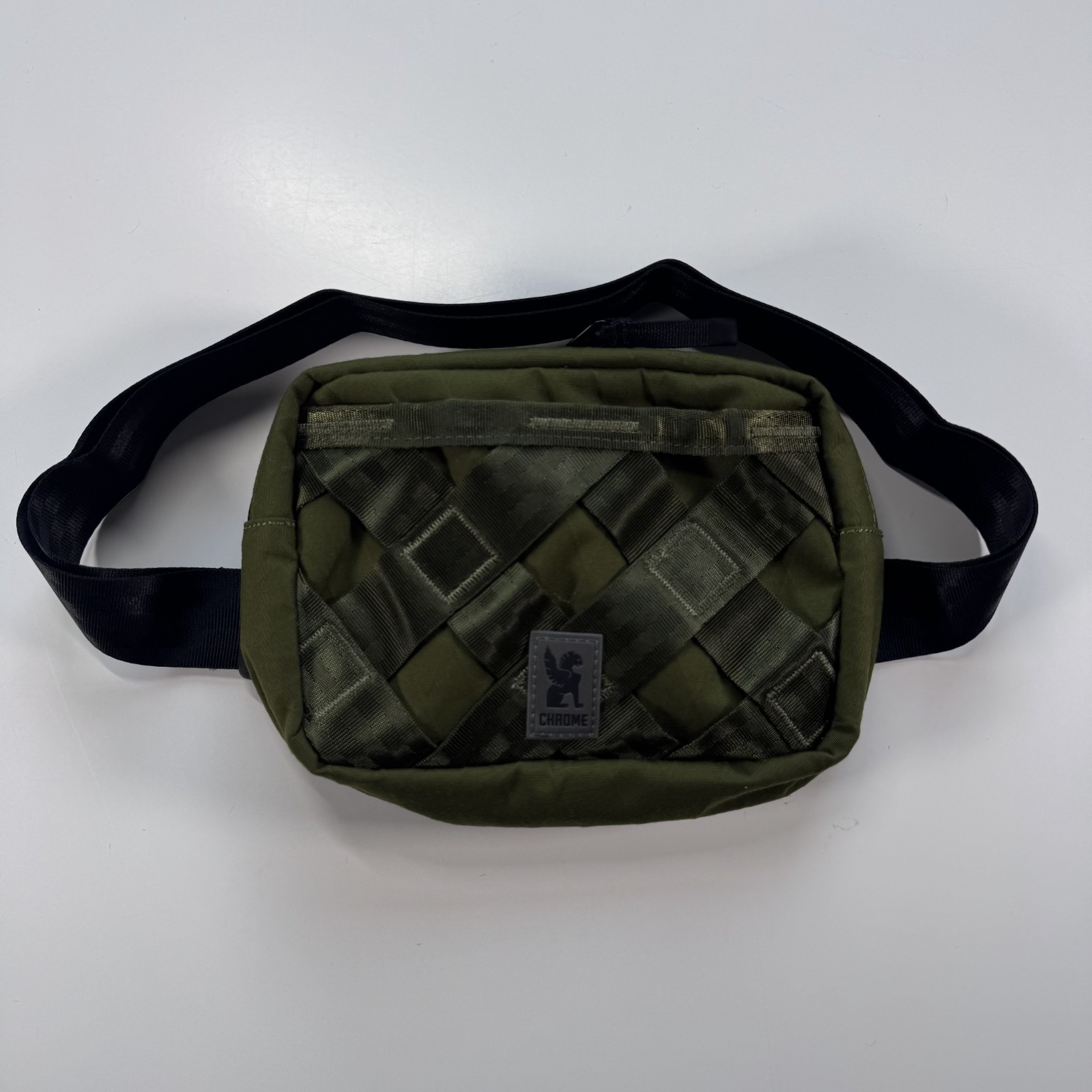 CHROME INDUSTRIES Barrage 2L Sling Crossbody Bag Small Moss Green