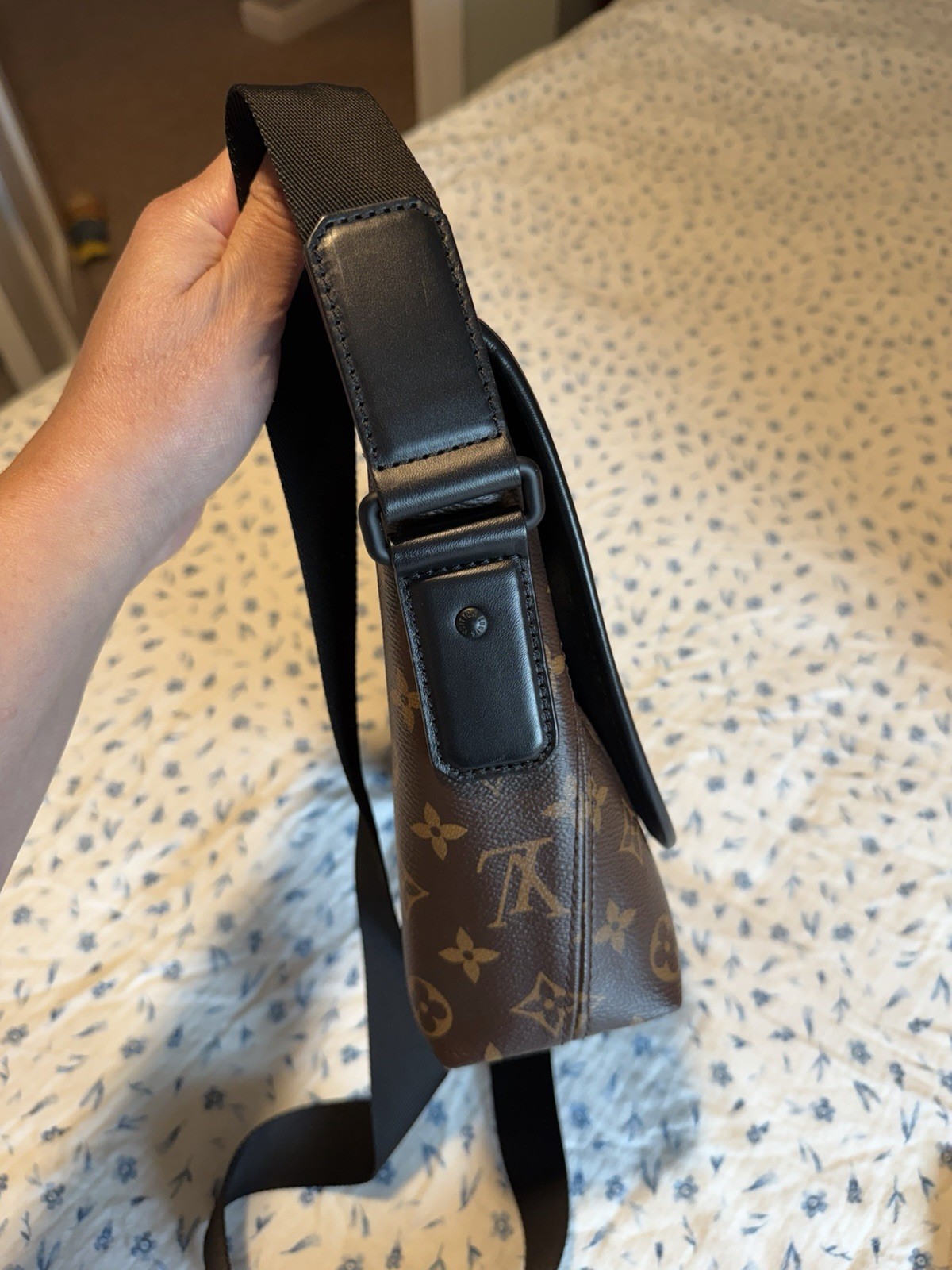 Louis Vuitton Magnetic Messenger