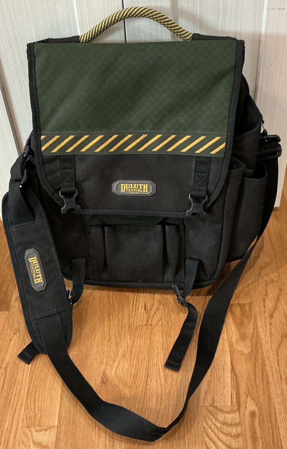 DULUTH TC Work Bag Laptop Mechanic Electrician Multi Pocket Messenger Tool Black