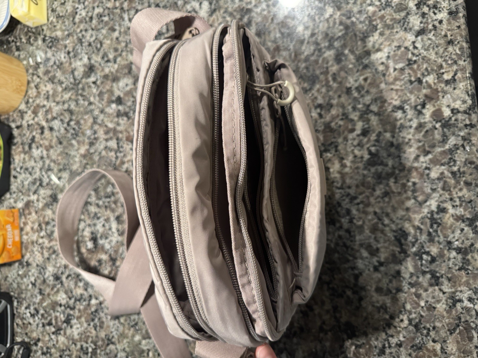 Reebok Beige Messenger Bag Adjustable Strap Outer Pockets Medium