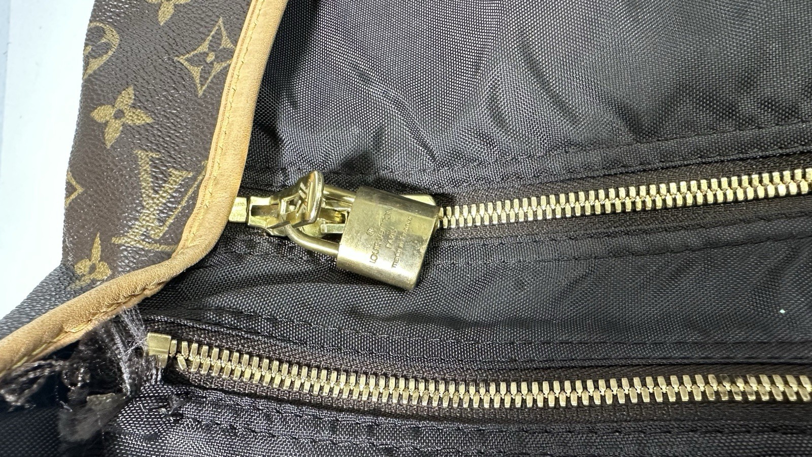 LOUIS VUITTON LV Monogram Portable Cabin Garment Bag SP0025