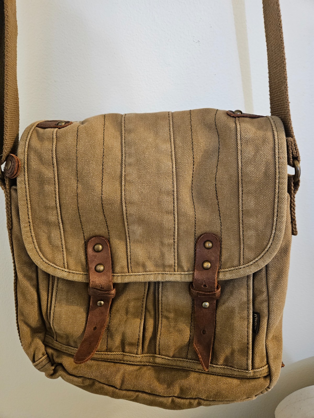 Gootium canvas messenger bag approx 12″x12″ khaki