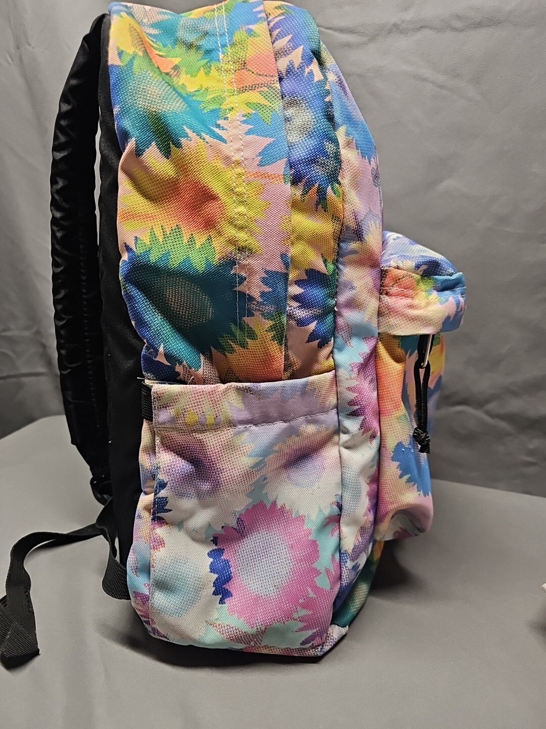 Backpack – JanSport Superbreak – Black & Floral, Pink, Blue, Yellow Daisy Pastel