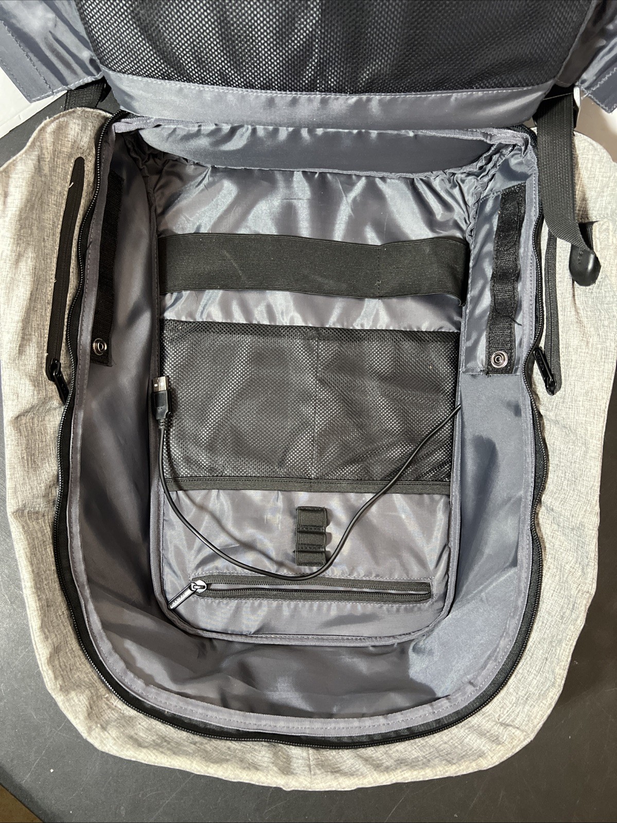XD Design Backpack Laptop Bobby Compact Anti-Theft USB Gray Black Unisex Bag
