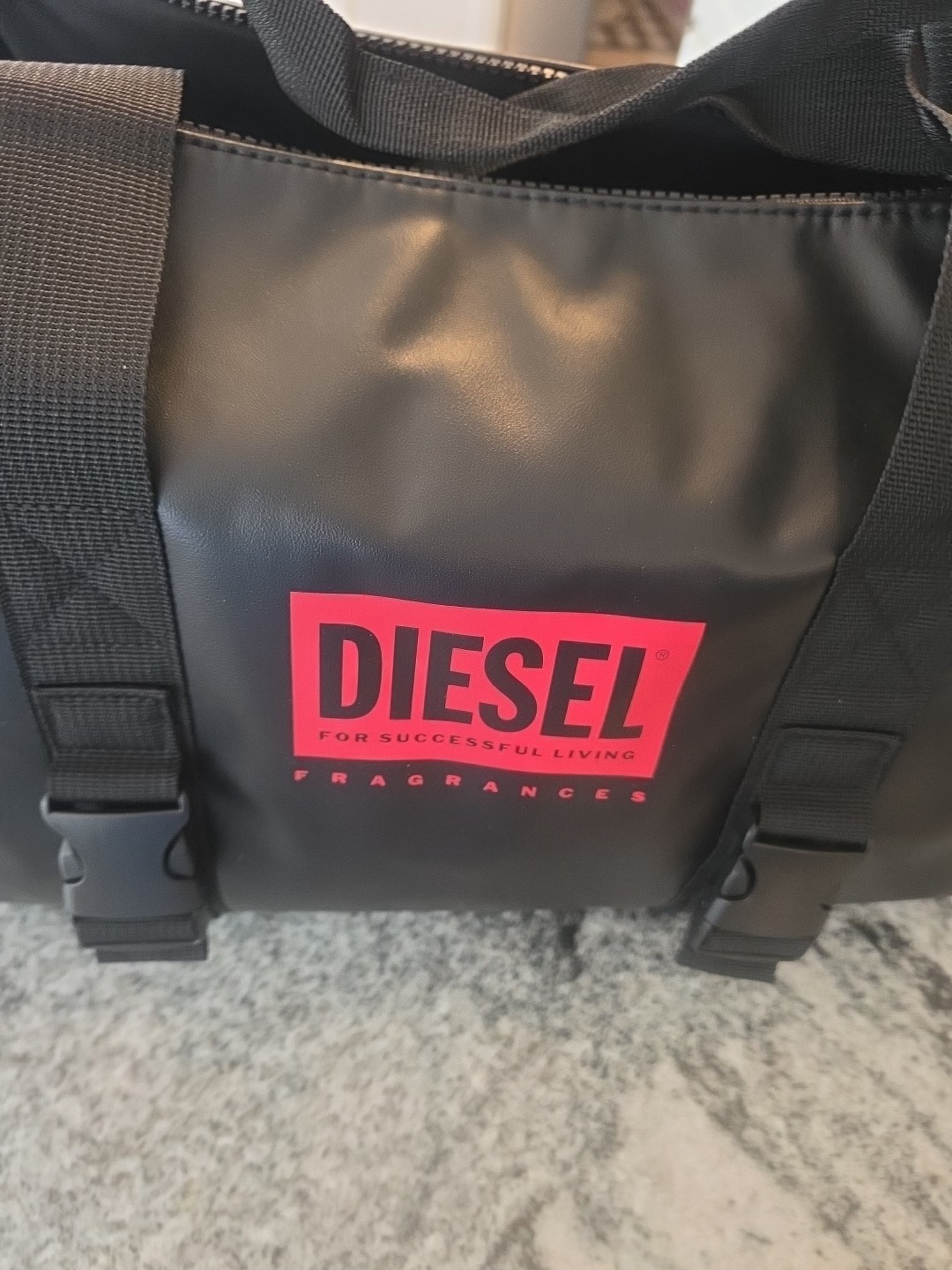 New Diesel Fragrances Bag Faux Vegan Recycled Leather Duffle Gym Travel 18″ Q76