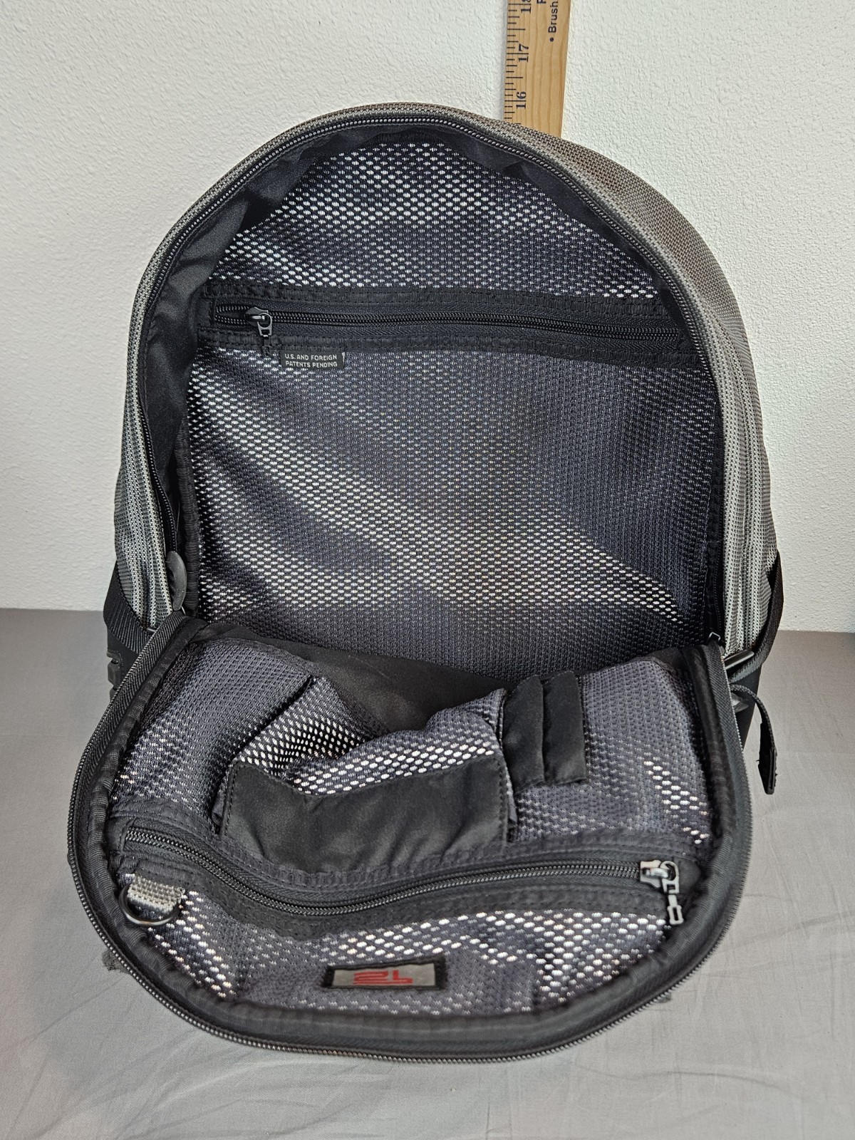 Authentic Tumi Black & Grey Ballastic Nylon Laptop Backpack Cushiouned VGC