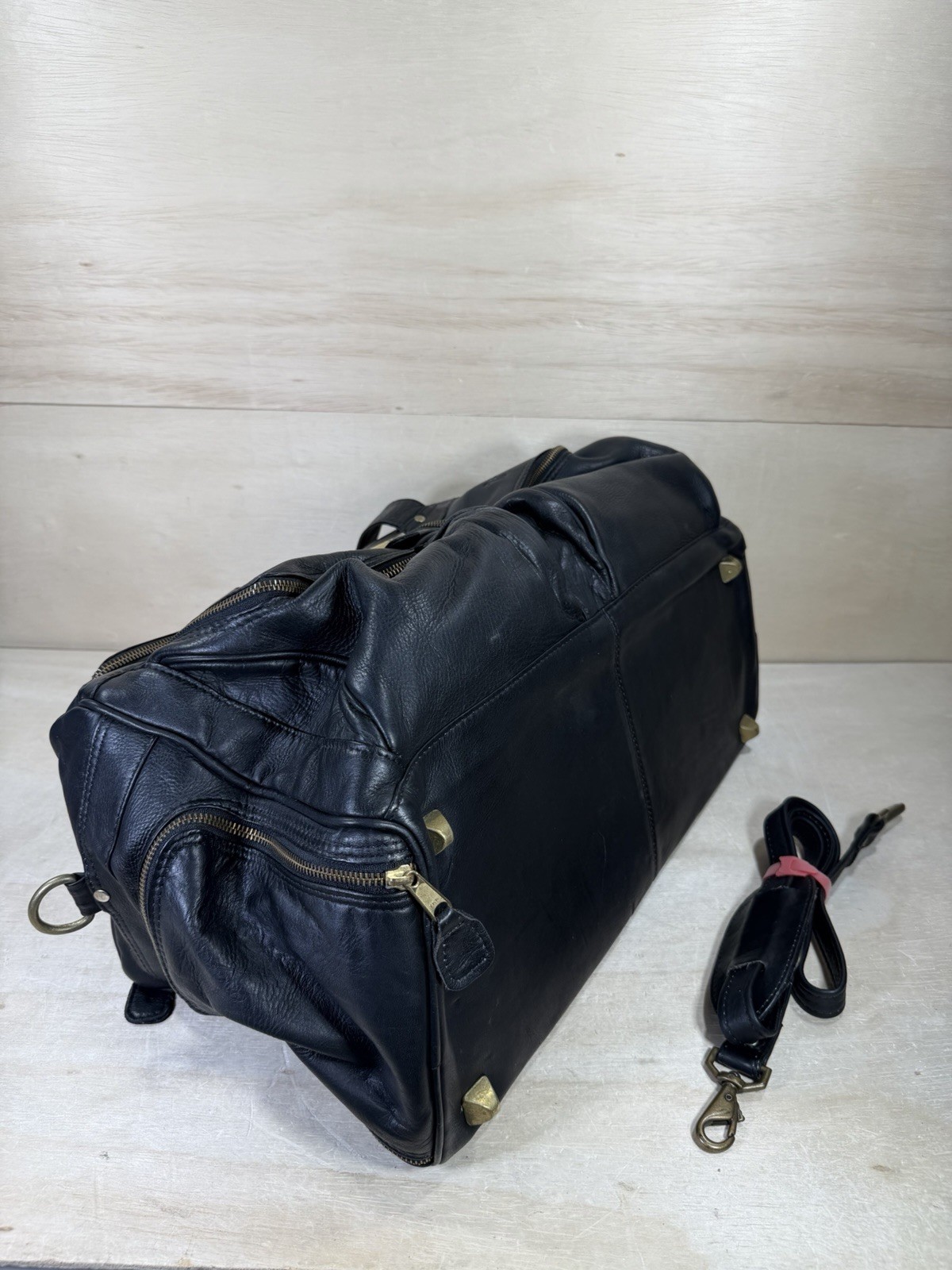 Frye Leather Duffle Bag- Black – Style 102 Benchcrafted Cross Body Strap -Duffel