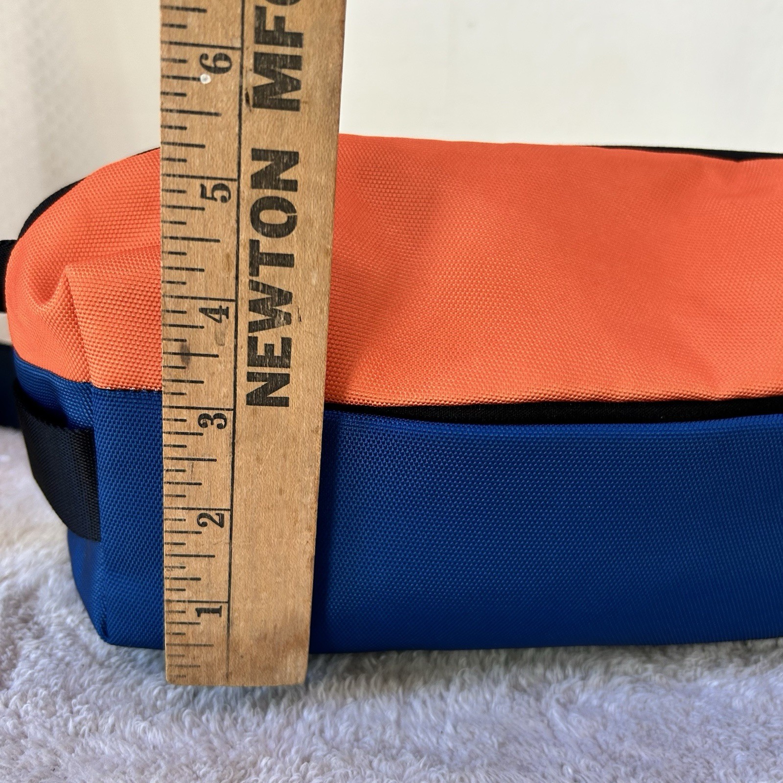 Tomtoc T21 3L Explorer EDC Sling Bag Compact Crossbody Bag Orange/Blue NWOT