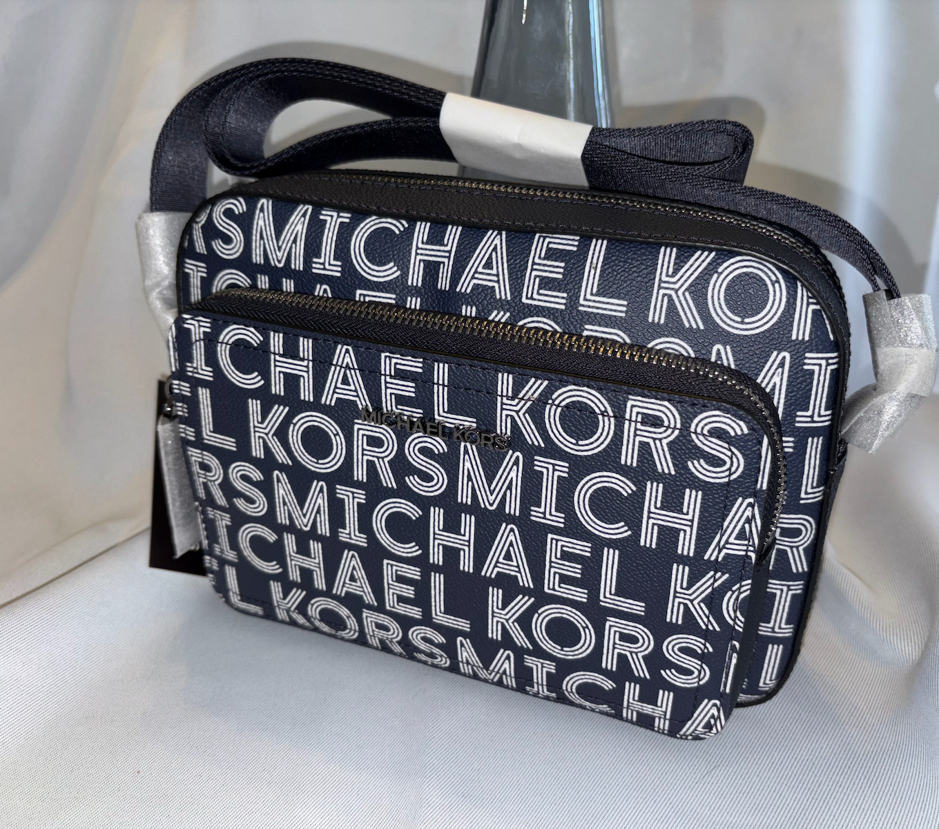 NWT * MICHAEL KORS * COOPER * GRAPHIC LOGO FLIGHT BAG * WHITE * FREE SHIPPING