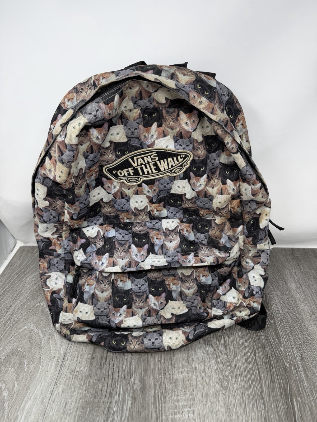 VANS Off the Wall Cat Backpack ASPCA All Over Cat Print Animal Lover Tabby Kitty