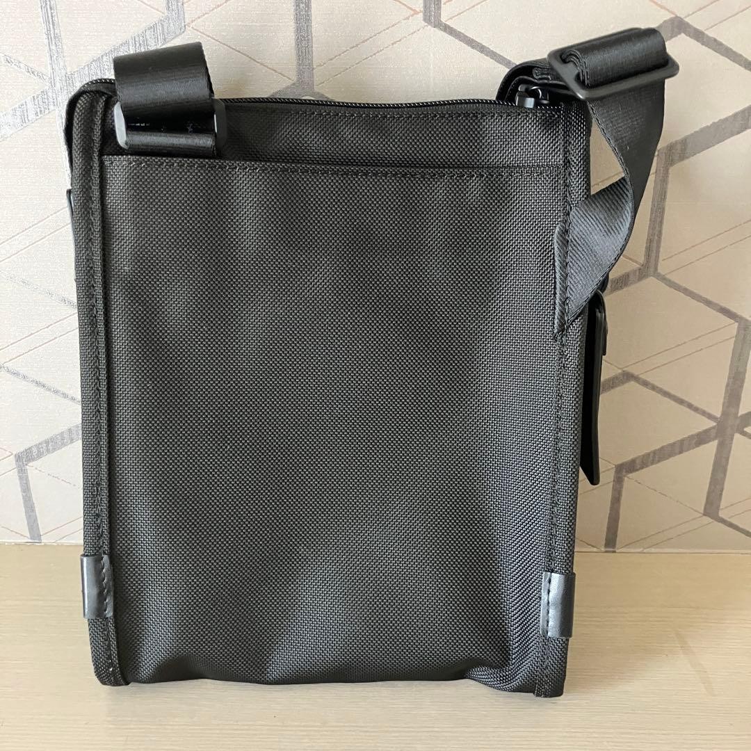 Condition TUMI ALPHA Pocket Bag Small Shoulder Bag